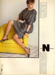 Piel_Vogue_US_April_1982_07.thumb.jpg.89a9ab9ec05cde73b49ed3951a7f346f.jpg