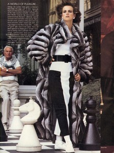 Piel_Vogue_US_December_1984_21.thumb.jpg.09ee321c792a5ffaac7c9bb34592f614.jpg