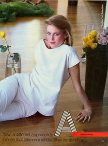 Piel_Vogue_US_February_1982_02.thumb.jpg.376f3b3c3966f9562e54bad486ad0db4.jpg