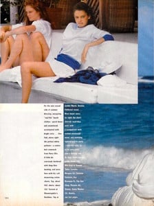Piel_Vogue_US_June_1982_07.thumb.jpg.2d5567c517a01a57fc25231b272f4c91.jpg