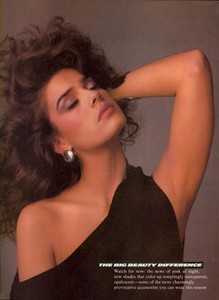 Piel_Vogue_US_March_1983_05.thumb.jpg.193e6c479109c14c214a1c7c8f6d287d.jpg