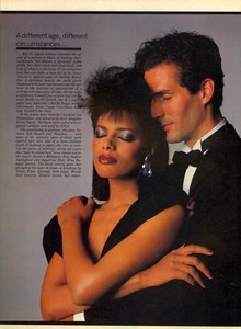 Piel_Vogue_US_October_1983_06.thumb.jpg.033b2cedc35b19f5eaf04b716119e26a.jpg