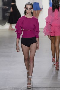Prabal-Gurung-RS18-4608.thumb.jpg.a8c95f6e3886af8038f4200330315d9a.jpg