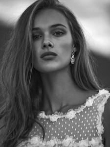 Rozanne-Verduin-Telva-Novias-February-2017-Cover-Editorial08.jpg