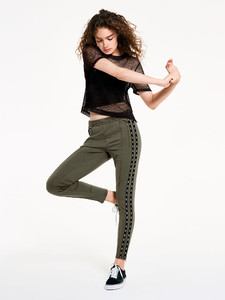 SU18_PK_109_031_DFS_e7255212.jpg