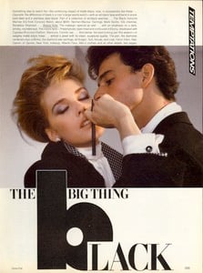 Vogue_US_November_1982_02.thumb.jpg.2d7da402647795ef544044b4b32306c2.jpg