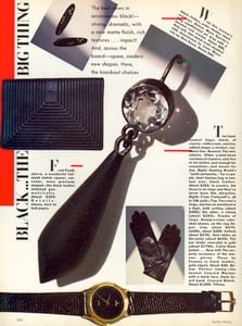 Vogue_US_November_1982_03.thumb.jpg.4fe516c279629a07aee5c0ed448e12e5.jpg
