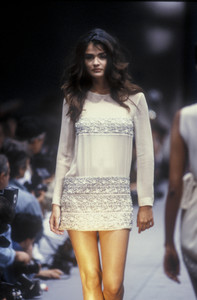 alberta-ferretti-ss-1991-3.thumb.jpg.beedb33e709fc3838780105cc4673683.jpg