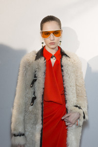altuzarra-bks-z-rf18-2642.thumb.jpg.585d498cd20856874ccfbece0c7a3e82.jpg