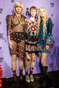 anna-sui-bks-i-rs18-7280.thumb.jpg.dbeda0daf6022b9138d0031c76bec928.jpg