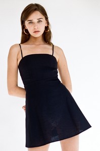 blk_a_line_dress_6.jpg