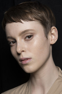 bottega-veneta-bks-v-rf18-8312.thumb.jpg.5d82e3ab55e4d3f06a2ebd10ac9f2a3b.jpg