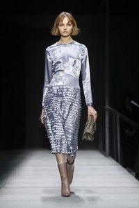 bottega-veneta-rf18-1473.thumb.jpg.84597e54b4c28724274341c5d80cbeac.jpg