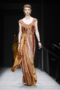 bottega-veneta-rf18-1507.thumb.jpg.d9c9cc78dcba5898a7360496aaee6957.jpg