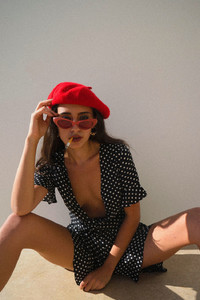 carla-guetta_-maty-chevriere-1.thumb.jpg.23ef799aeed3f4d1d5fdf67efd69b99e.jpg