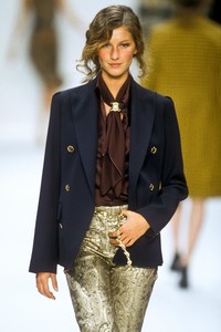 celine-fw-2000-2.thumb.jpg.0a4b9f4ad35f24070d93cb72d7a79861.jpg