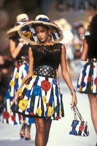 chanel-ss-1988-2.thumb.jpg.f251b31b8da19f9512fd91ca2f6b10c3.jpg