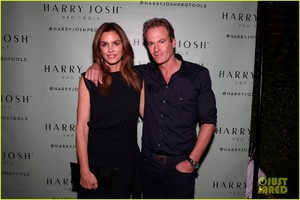 cindy-crawford-rande-gerber-kaia-harry-josh-pre-met-2018-12.jpg