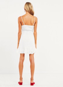 d7833b6c2ecb405eb817a8d89abf5d4a.jpg