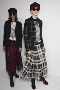 dior-bks-z-rf18-9426.thumb.jpg.592749a521e10e11286dc9ada67d14e5.jpg