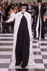 dior-hc-rs18-0347.thumb.jpg.9c04cfe29bd79d41cc4aa7889338e379.jpg