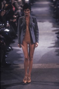 dirk-bikkembergs-ss-1997-7.jpg.4eb35c30f77bc93df012b8d9588127b8.jpg