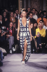 dirk-bikkembergs-ss-1998-1.thumb.jpg.29b68846d8d2e96ef0ade7764c278289.jpg