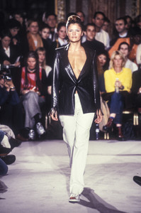 dirk-bikkembergs-ss-1998-4.thumb.jpg.2b34625edaa5c2312bd9dc8da4dc5482.jpg