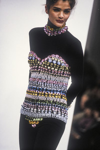 dolce-gabbana-fw-1991-6.thumb.jpg.67b7cb94cfef3d3daefe794d30e5c24a.jpg