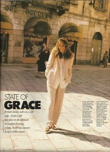 douglas_001_elle_uk_1991_03_p1.thumb.jpg.4e67670cd6d5685d9efb8928fda29b5f.jpg