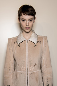 fendi-bks-v-rf18-4062.thumb.jpg.14a5def6ecc5b4c74aef614403bcb4fe.jpg