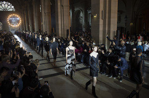 givenchy-atm-rs18-7756.thumb.jpg.f60af28bbe5270f008d4147340e721c0.jpg