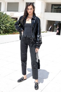 gizele-oliveira-out-in-cannes-may-2018-2.jpg