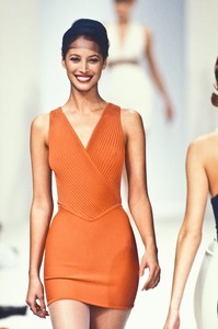 herve-leger-ss-1994-5.thumb.jpg.693637e77d282efca9a6f410a2cd9a72.jpg