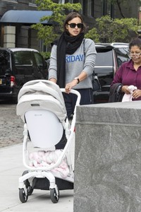 irina-shayk-out-and-about-in-new-york-05-18-2018-1.jpg