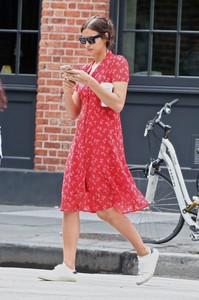 irina-shayk-out-and-about-in-new-york-05-23-2018-2.thumb.jpg.40bc954135a78d42dcf14de3ef3f5475.jpg