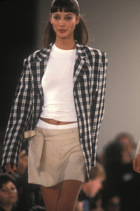 isaac-mizrahi-ss-1994-1.thumb.jpg.3c1a4b9f807adc871a9e6d7e18a03d8e.jpg