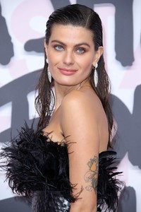 isabeli-fontana-fashion-for-relief-charity-gala-in-cannes-8.jpg
