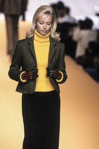 jacques-fath-fw-1995-1.thumb.jpg.beabb28b683dd872d3ce12f2330c9977.jpg