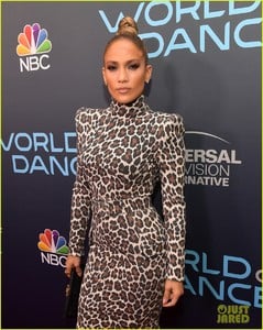 jennifer-lopez-jenna-dewan-world-of-dance-event-16.jpg