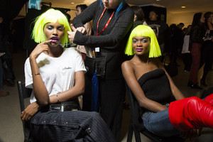 jeremy-scott-bks-g-rf18-6509.thumb.jpg.9f9b366ad971d63d9b785999bfea396e.jpg