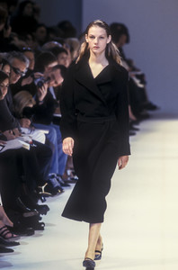 jil-sander-fw-1997-4.thumb.jpg.d60039b78d5648aaf5260339aa74eaa2.jpg