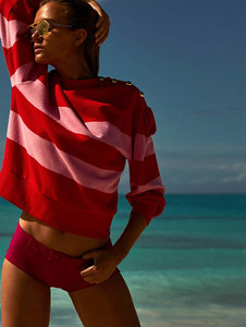 josephine-skriver-madame-figaro-may-25-2018_04.jpg