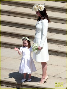 kate-middleton-has-worn-her-royal-wedding-outfit-twice-before-25.jpg