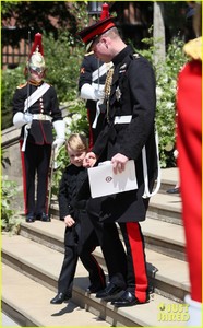 kate-middleton-prince-george-princess-charlotte-royal-wedding-17.jpg