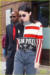 kendall-jenner-nyc-may-2018-05.jpg