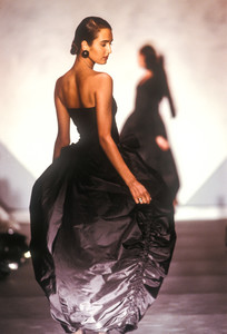 krizia-fw-1988-1.thumb.jpg.978d8e972915f180cd2c9dbdb6f41abe.jpg