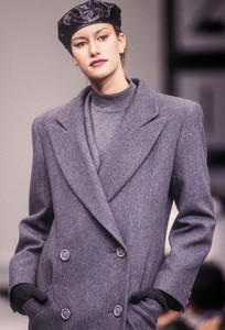 krizia-fw-1993-5.thumb.jpg.746a0493abee5f30568b8663ec8cb81e.jpg