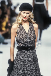 krizia-fw-1995-3.thumb.jpg.e50546f8e60a67495cf37dbbb1b2b9b4.jpg