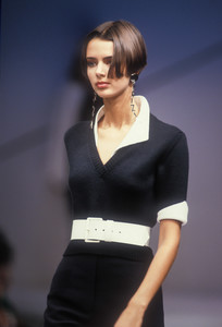 krizia-ss-1991-8.thumb.jpg.561dbdf621c6543cd3b08706f376e769.jpg